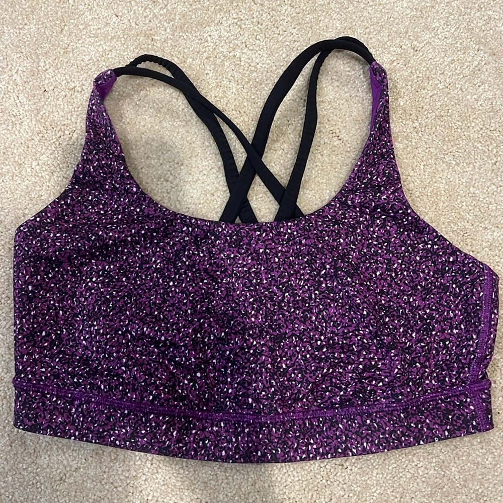 Lululemon size 8 like new sports bra